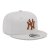 Keps - New Era League Essential New York Yankes 9fifty (cream)