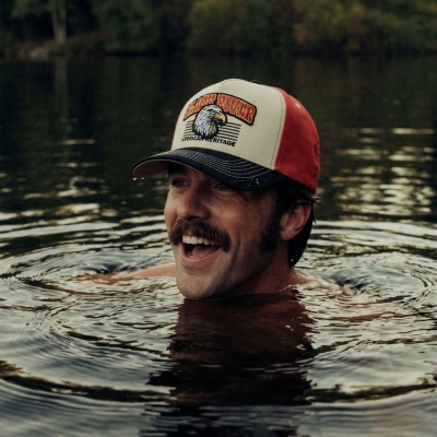 Keps - Black River Falcon Cotton Cap (creme/röd/svart)