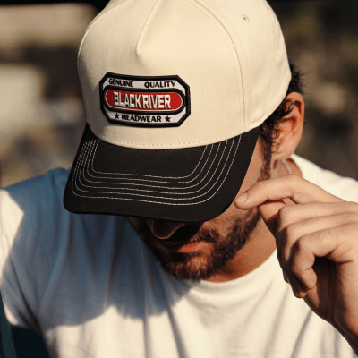 Keps - Black River Richmond Cotton Snapback (offwhite/svart)