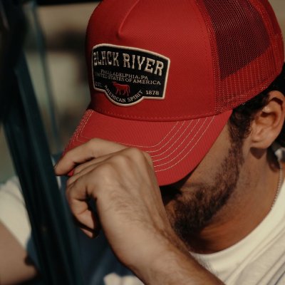 Keps - Black River Foundry Trucker (röd)