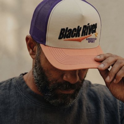 Keps - Black River Spirit Trucker (creme/lila/orange)