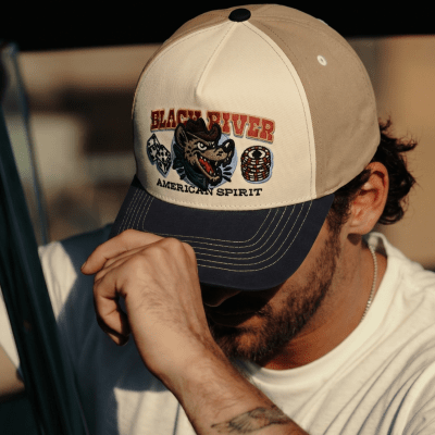 Keps - Black River Gambler Cotton Cap (offwhite/beige/navy)