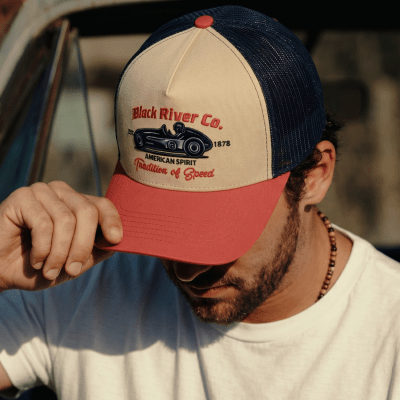 Keps - Black River Tradition Of Speed Trucker (beige/navy/röd)