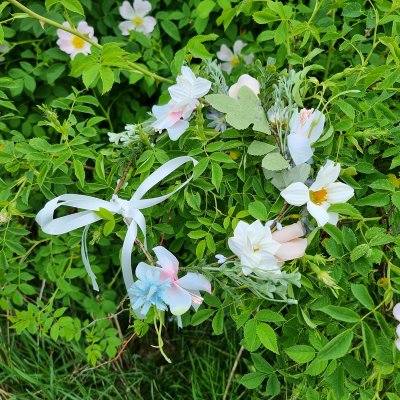 Blomsterkrans - Gårda Iris Flowerband (multi)