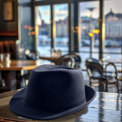 Hattar - Gårda Mackay Trilby (mörkblå)