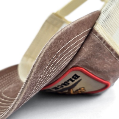 Keps - Black River Grizzly Washed Trucker (brun/creme)
