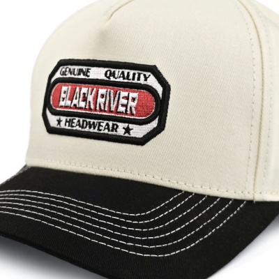 Keps - Black River Richmond Cotton Snapback (offwhite/svart)