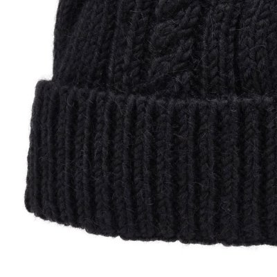 Mössor - Gårda Bormio Cable Knit Wool Mix Beanie (svart)