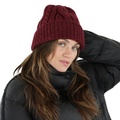 Mössor - Gårda Bormio Cable Knit Wool Mix Beanie (vinröd)